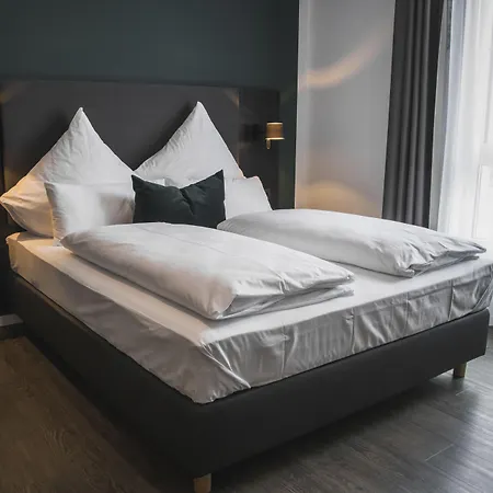 Hayta Stuttgart Airport Messe Hotel 3*