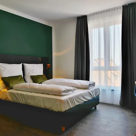 Hayta Stuttgart Airport Messe Hotel 3*