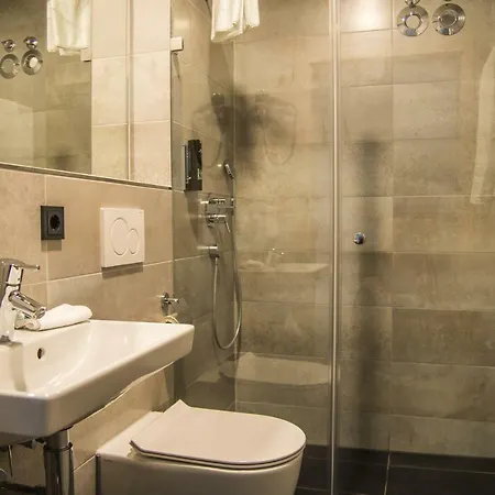 מלון Hayta Stuttgart Airport Messe 3*
